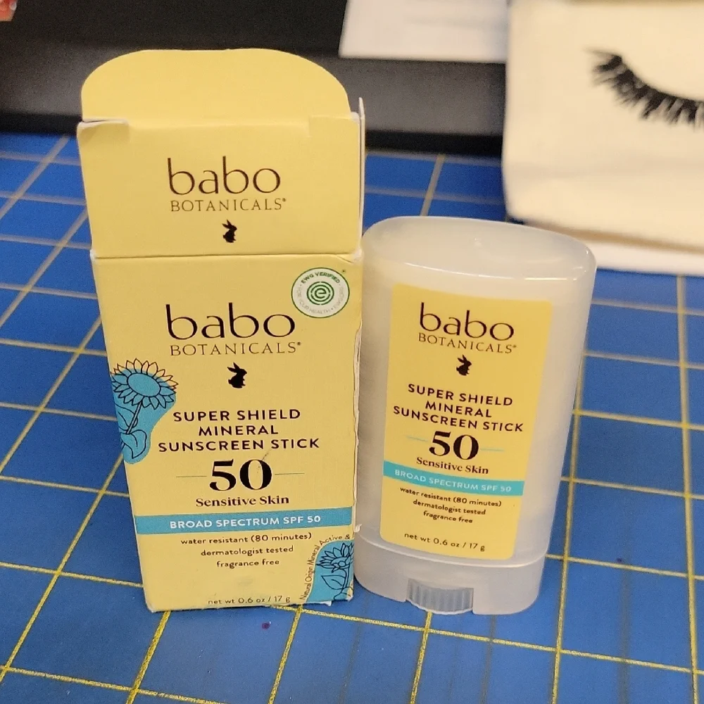 Babo Botanicals Super Shield Mineral Sunscreen Stick 50 - 17g New in Box